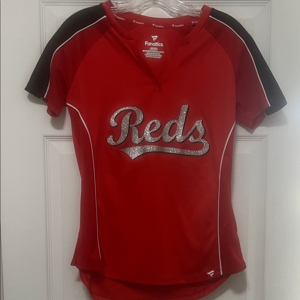 Fanatics Red and Black 'Reds' Glitter Tee